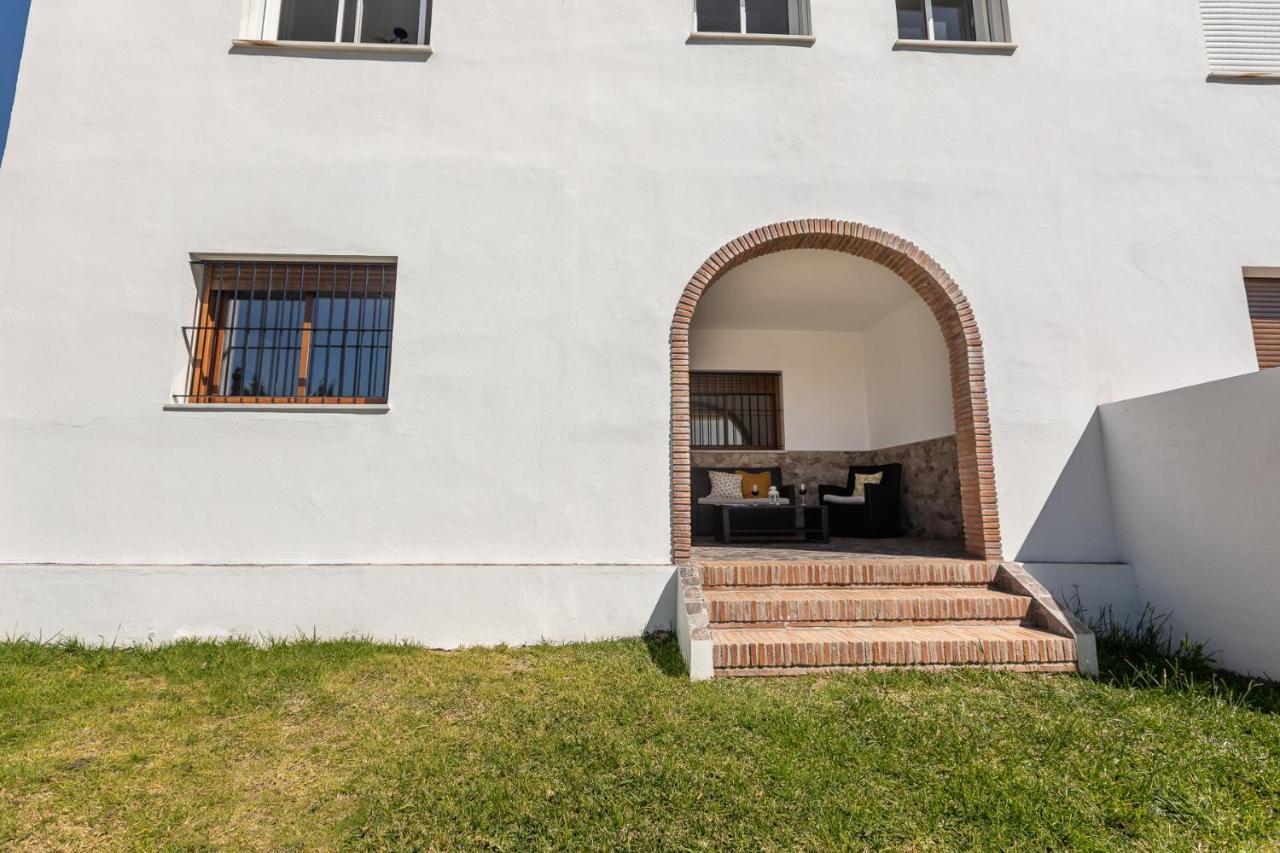 La Casa Luz Alltarifa Villa Bolonia Exterior photo